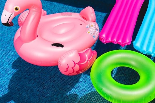 Détente et Aventure au Pays Basque : Top des Campings 3 Étoiles avec Piscine